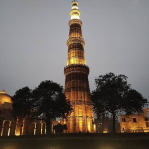 10 Places to Visit In Delhi