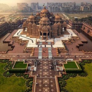 10 Places to Visit In Delhi